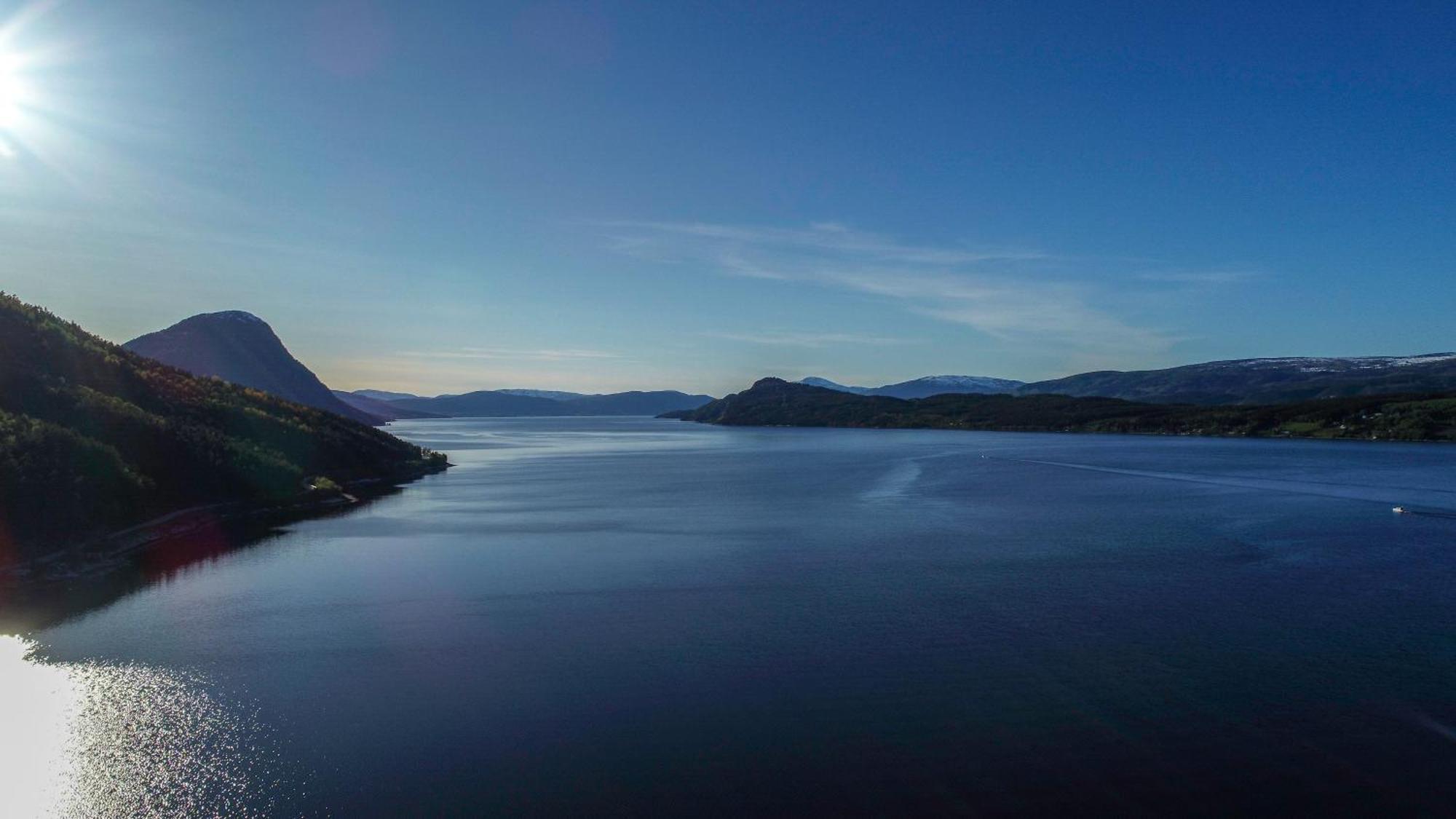 Fugelvagen, Cabins And Glamping Alvund Eksteriør bilde
