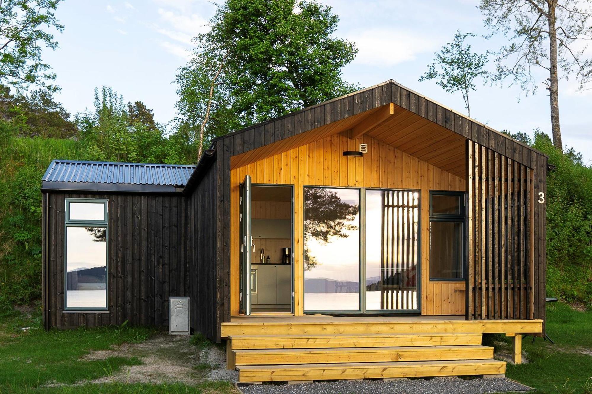 Fugelvagen, Cabins And Glamping Alvund Eksteriør bilde