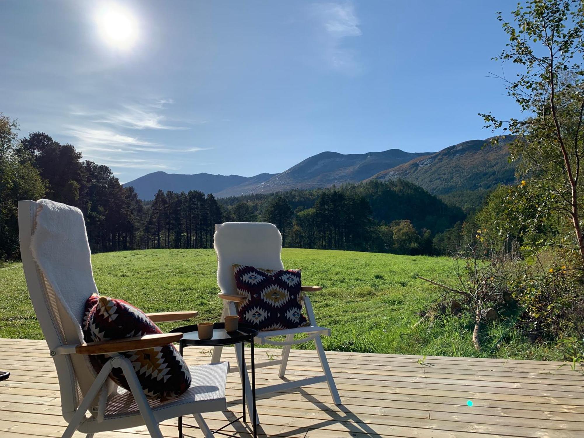 Fugelvagen, Cabins And Glamping Alvund Eksteriør bilde